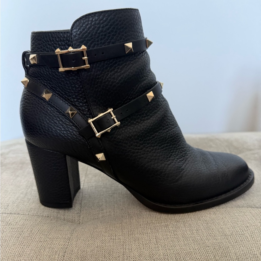 Valentino Black Leather Rockstud Block Heel Ankle Length Boots Size 39